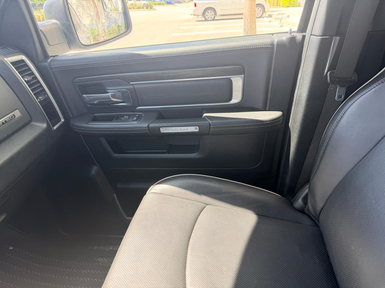 RAM 1500 Limited Crew Cab SWB 4WD 2016