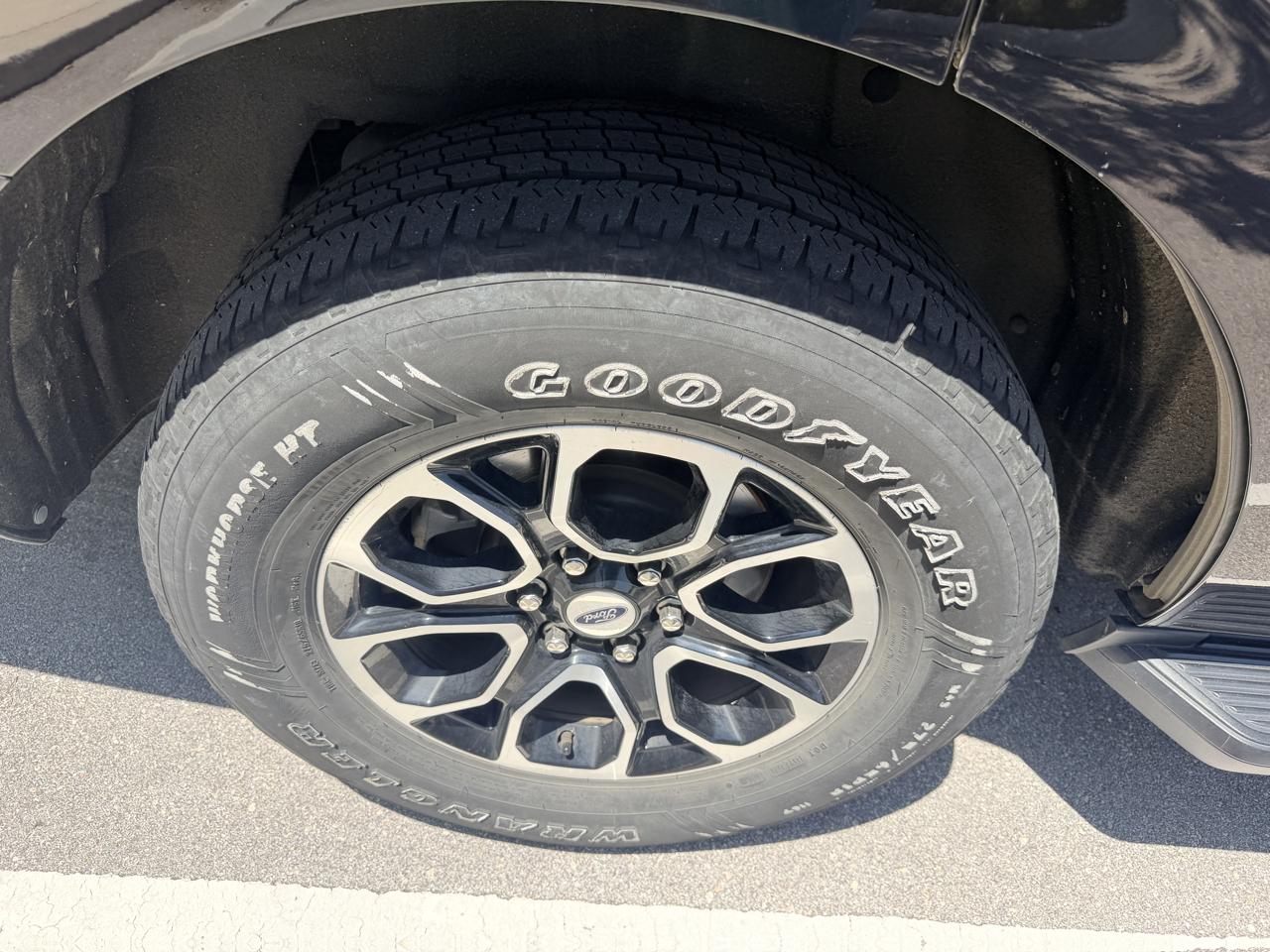 Ford Expedition XL 4WD 2022