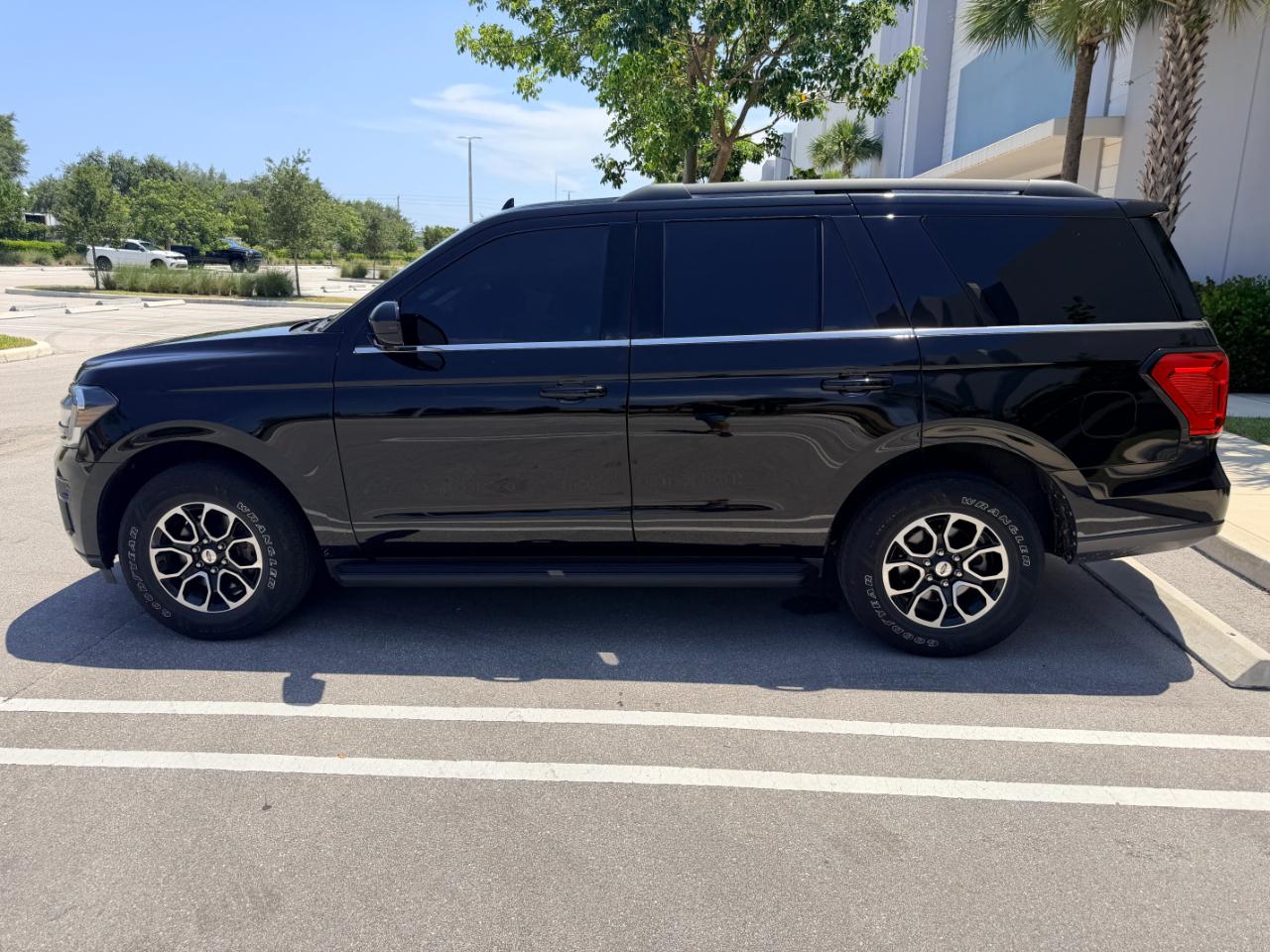Ford Expedition XL 4WD 2022