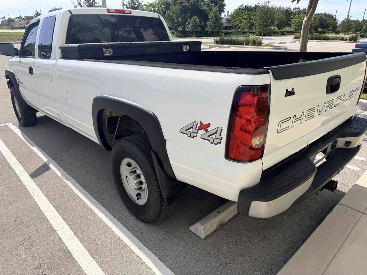 Chevrolet Silverado 2500HD Work Truck Ext. Cab Long Bed 4WD 2006