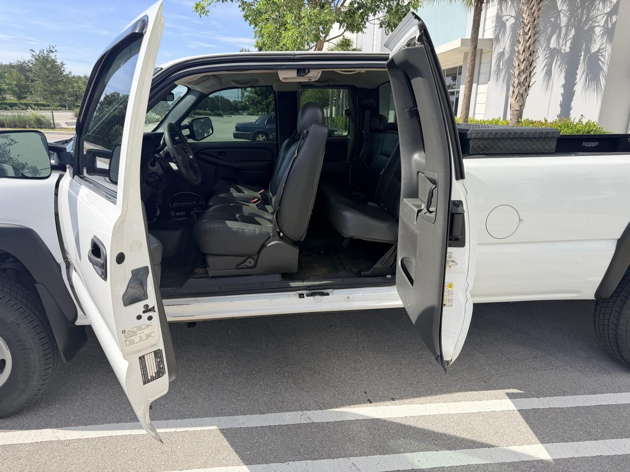 Chevrolet Silverado 2500HD Work Truck Ext. Cab Long Bed 4WD 2006