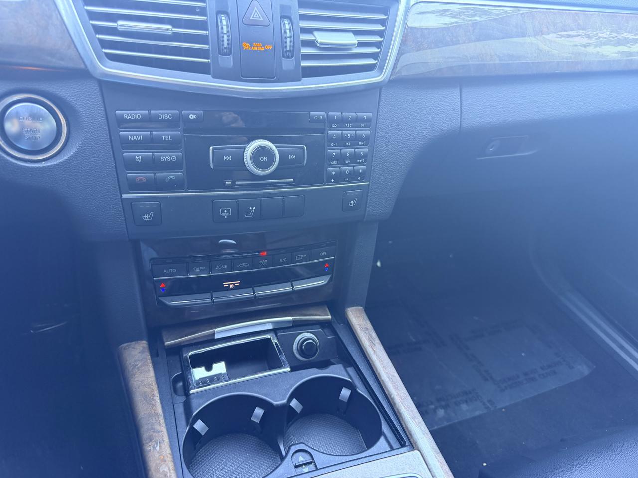 Mercedes-Benz E-Class E350 BlueTEC Sedan 2011