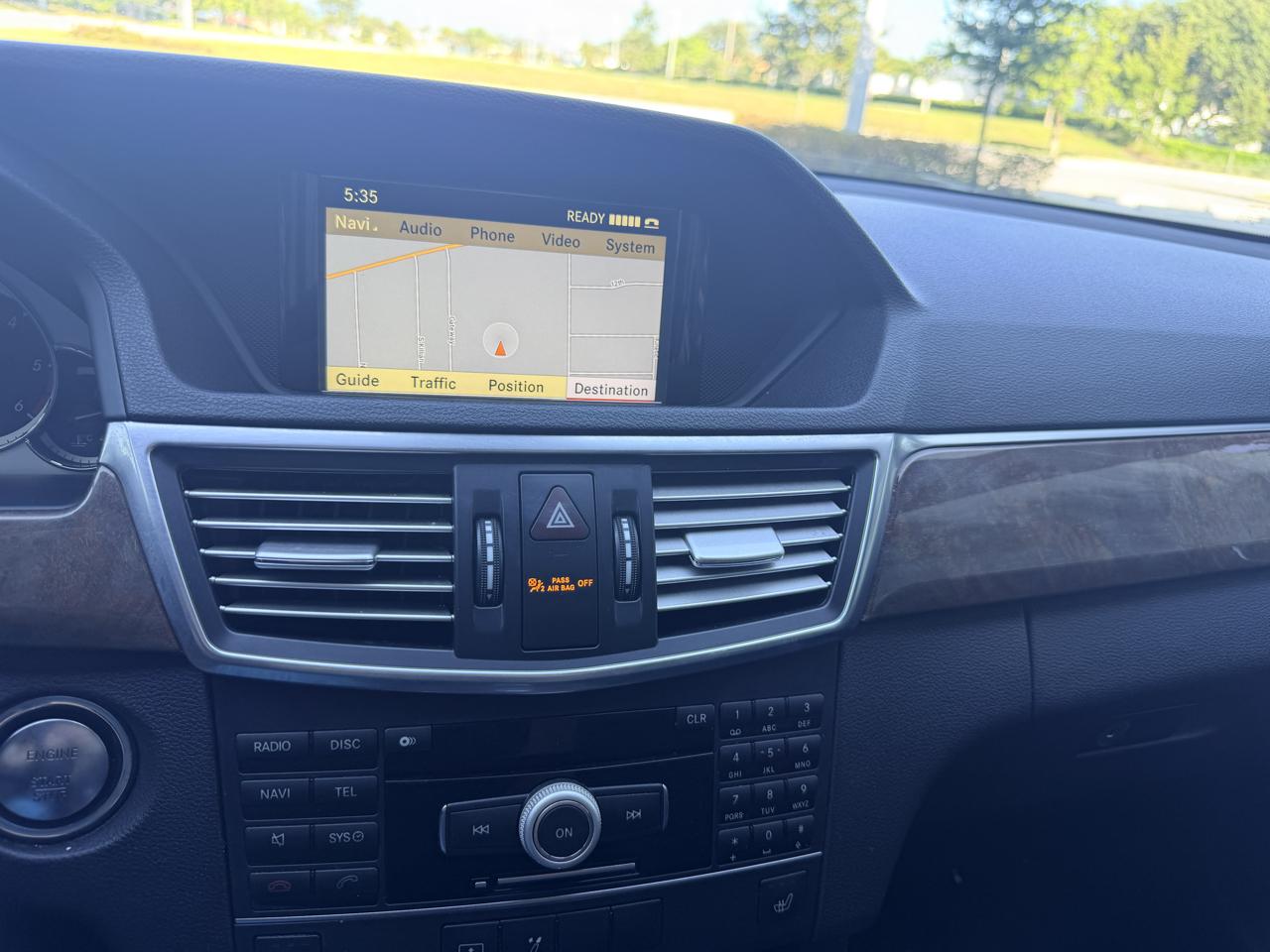 Mercedes-Benz E-Class E350 BlueTEC Sedan 2011