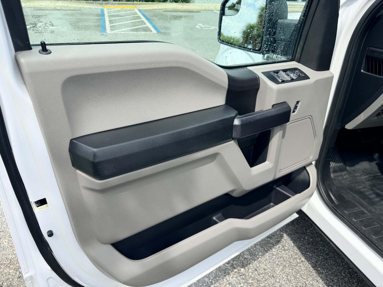 Ford F-150 Lariat SuperCrew 6.5-ft. Bed 4WD 2017