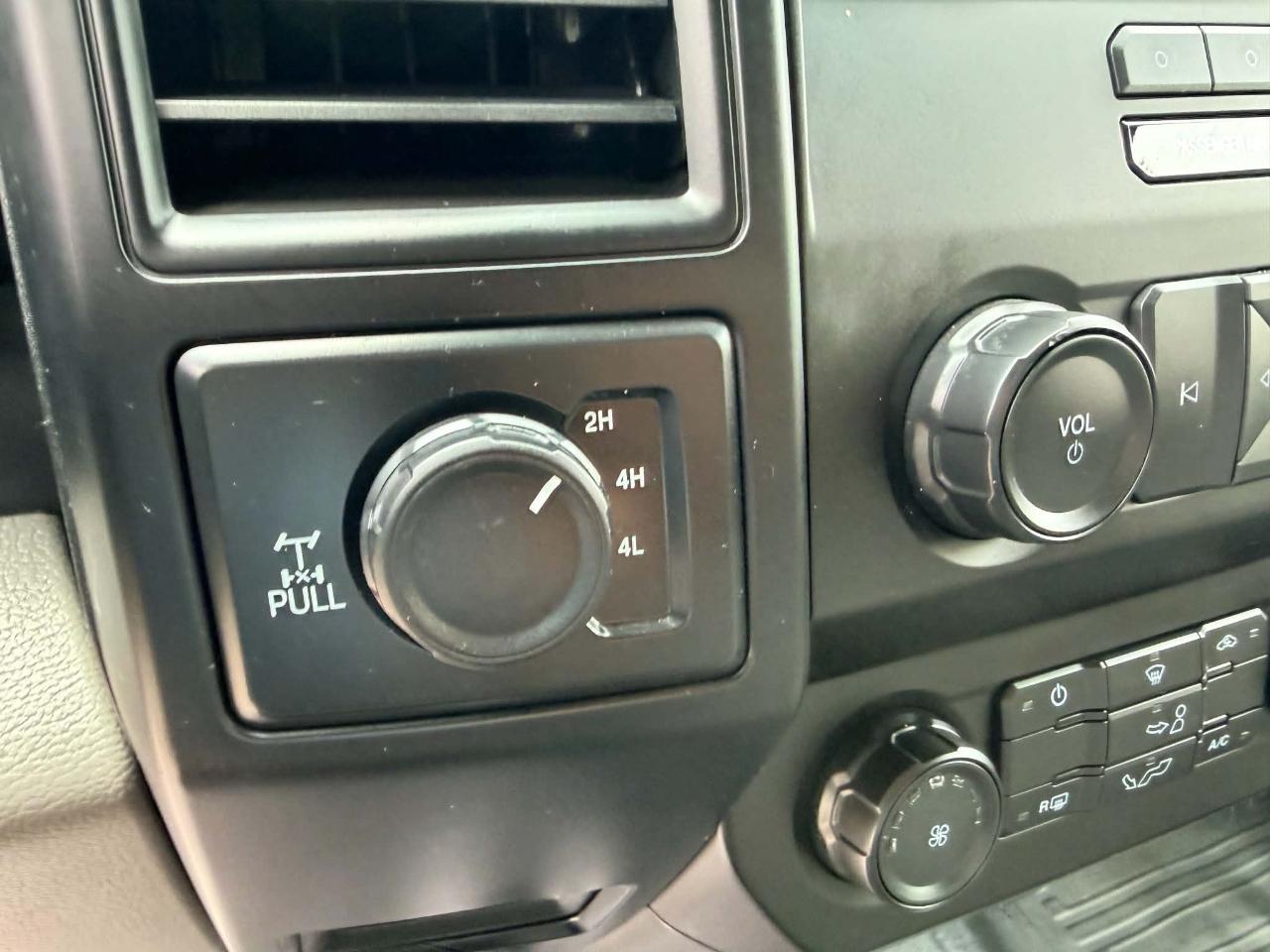 Ford F-150 Lariat SuperCrew 6.5-ft. Bed 4WD 2017