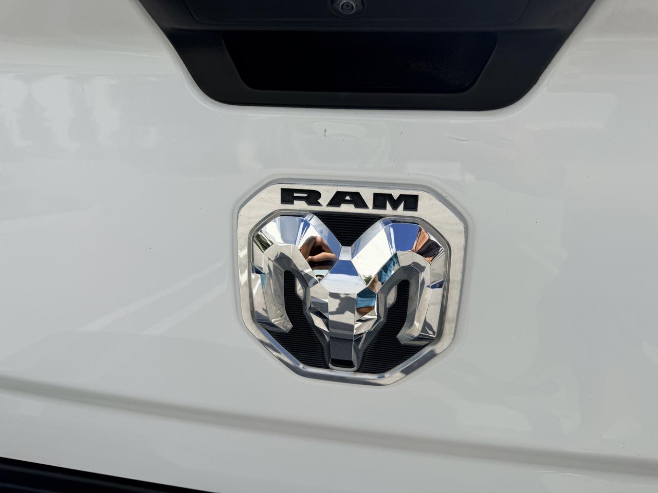 RAM 2500 Tradesman Crew Cab SWB 4WD 2022