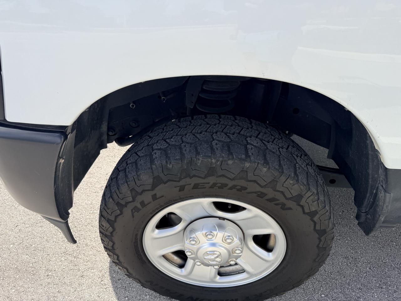 RAM 2500 Tradesman Crew Cab SWB 4WD 2022