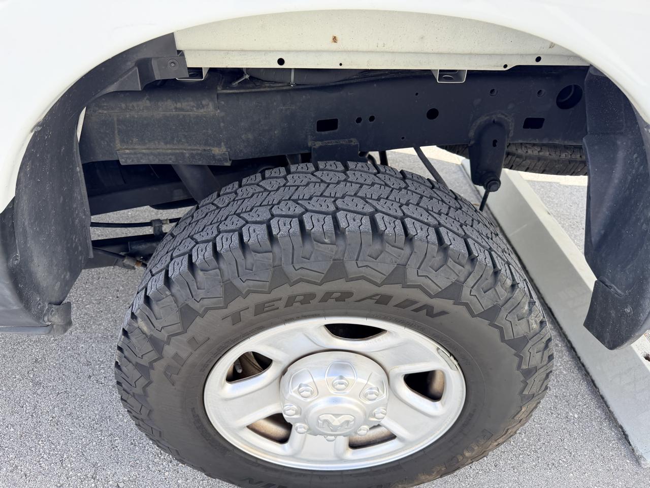 RAM 2500 Tradesman Crew Cab SWB 4WD 2022