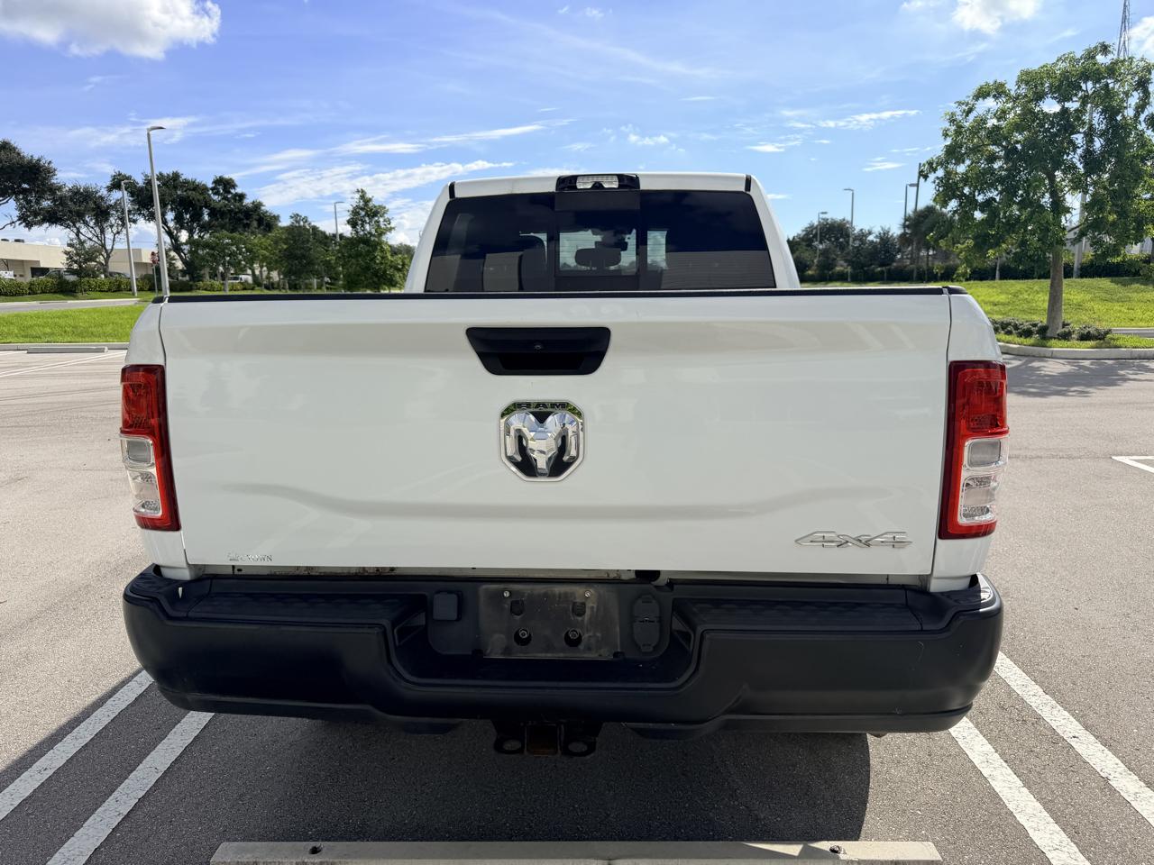 RAM 2500 Tradesman Crew Cab SWB 4WD 2022