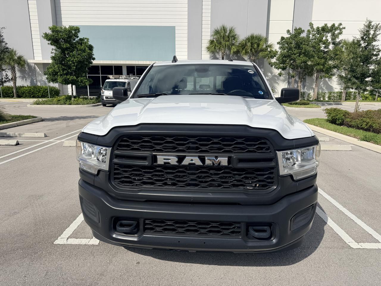 RAM 2500 Tradesman Crew Cab SWB 4WD 2022