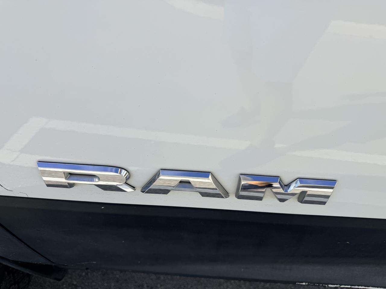 RAM 2500 Tradesman Crew Cab SWB 4WD 2022