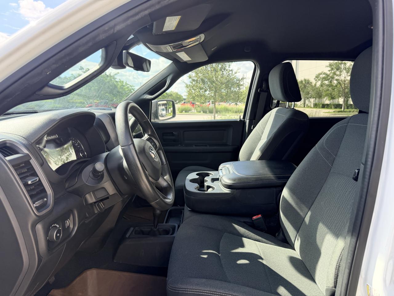 RAM 2500 Tradesman Crew Cab SWB 4WD 2022