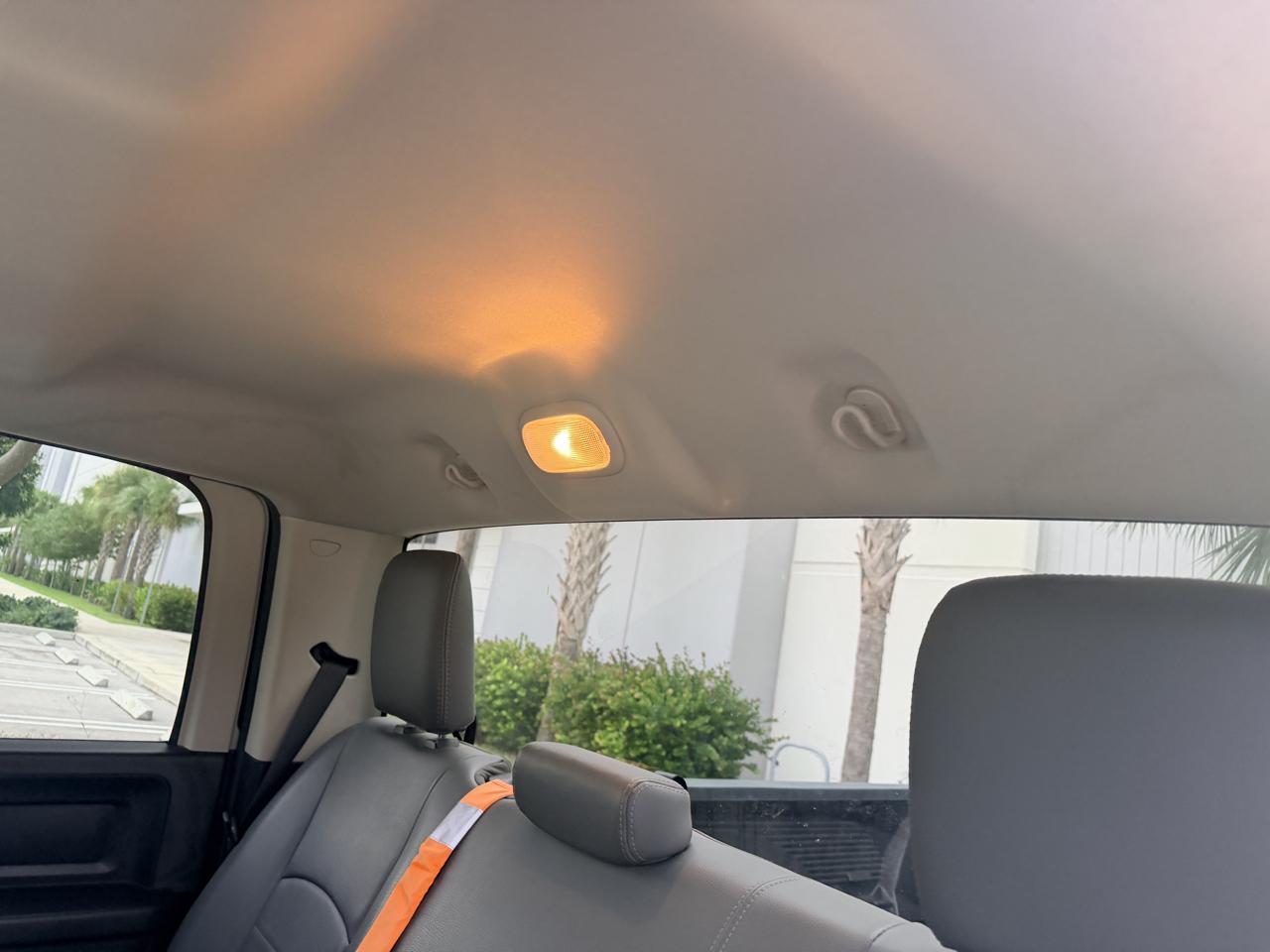 RAM 1500 Tradesman Crew Cab SWB 4WD 2017