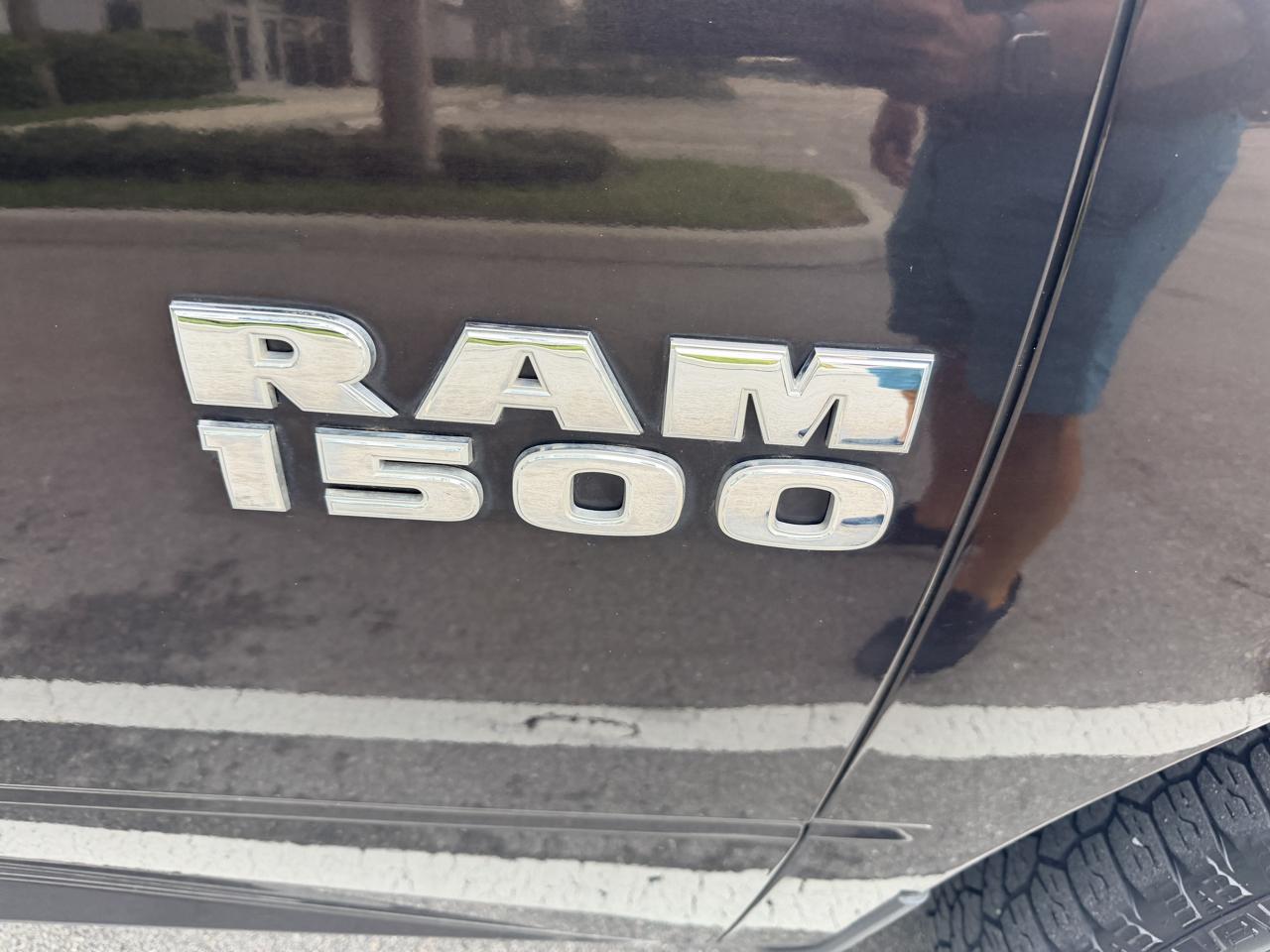 RAM 1500 Tradesman Crew Cab SWB 4WD 2017