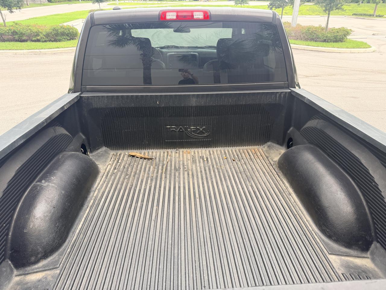 RAM 1500 Tradesman Crew Cab SWB 4WD 2017