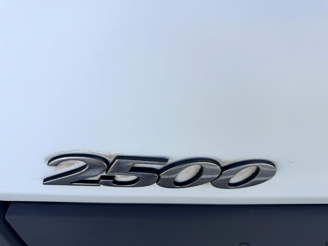 Freightliner Sprinter 2500 144-in. WB 2012