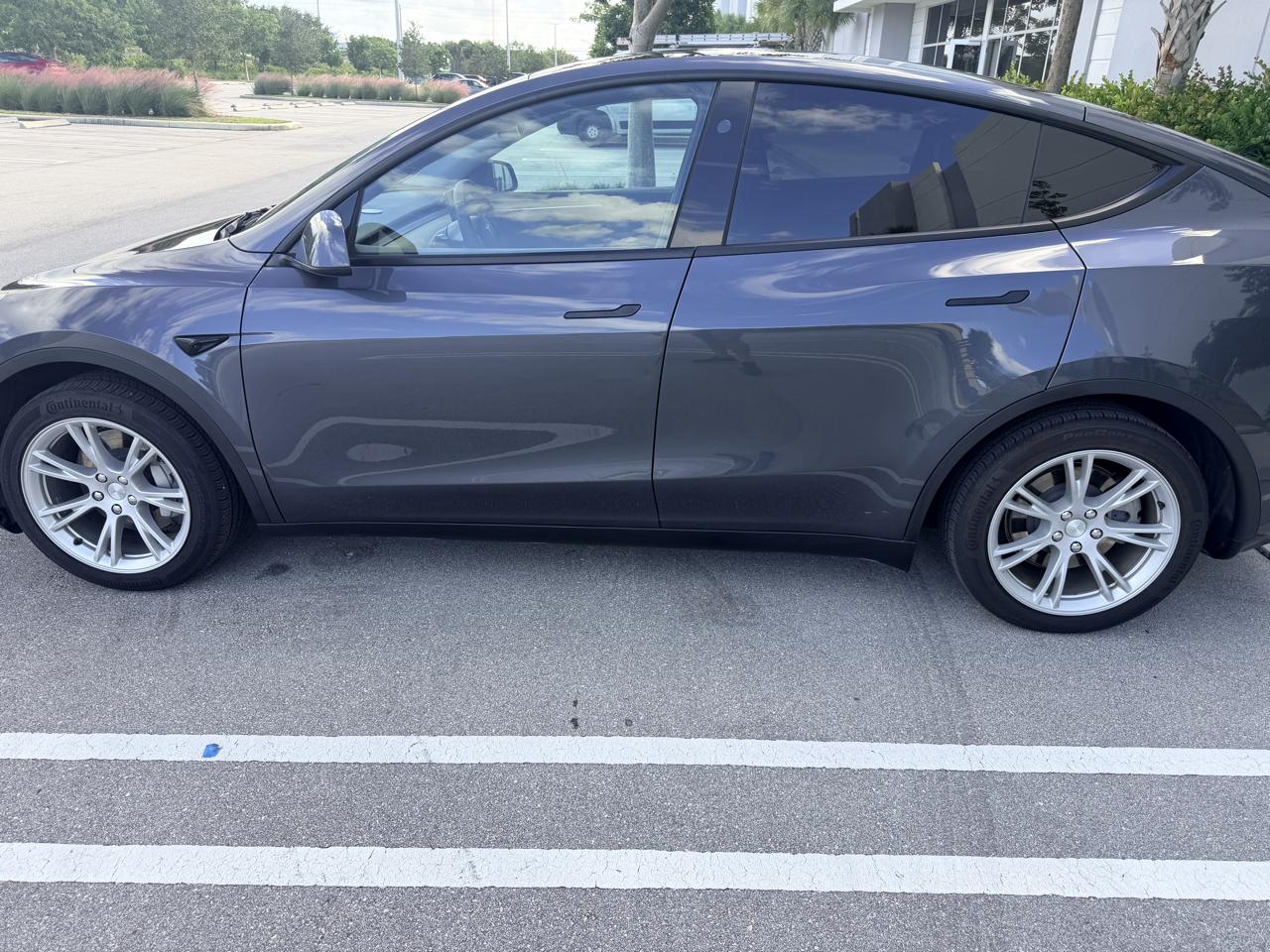 Tesla Model Y Long Range RWD 2023