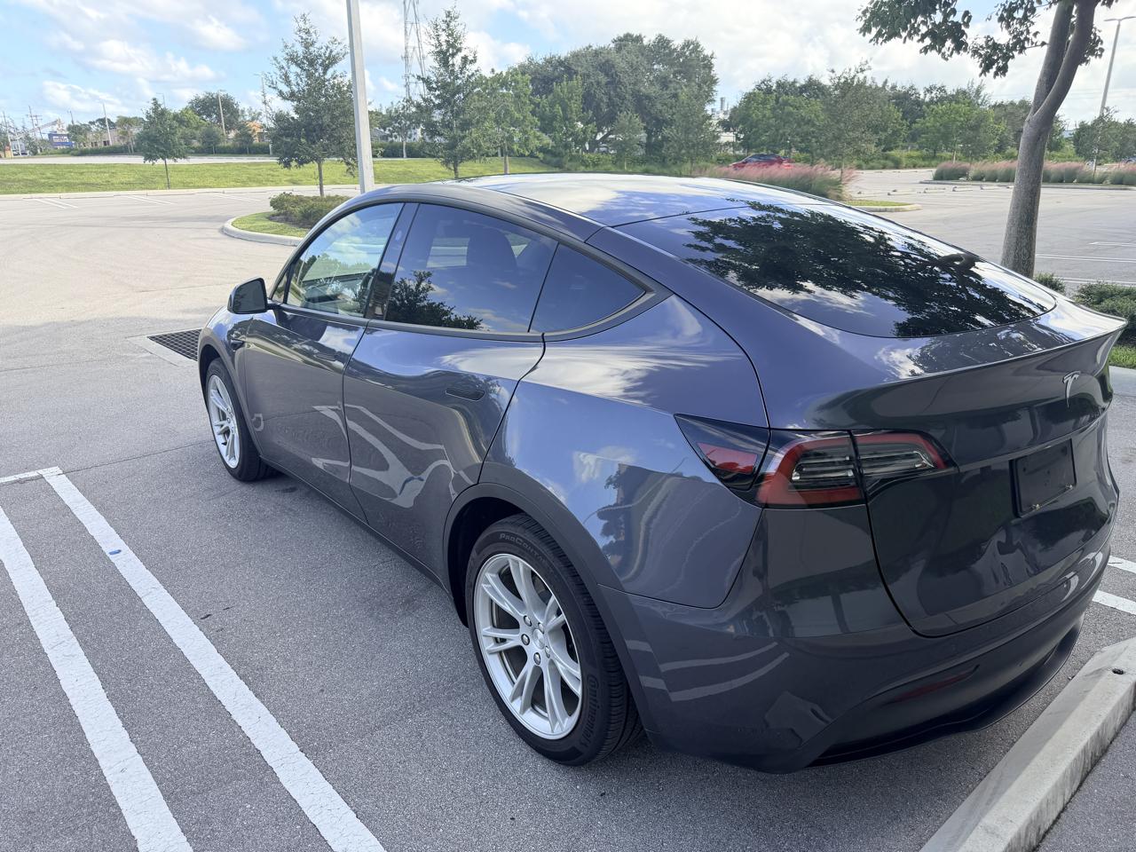 Tesla Model Y Long Range RWD 2023