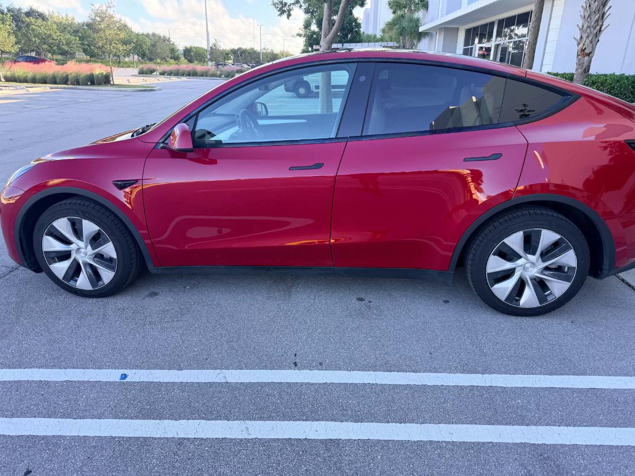 Tesla Model Y Long Range 2023