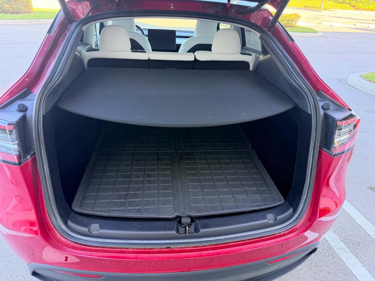 Tesla Model Y Long Range 2023