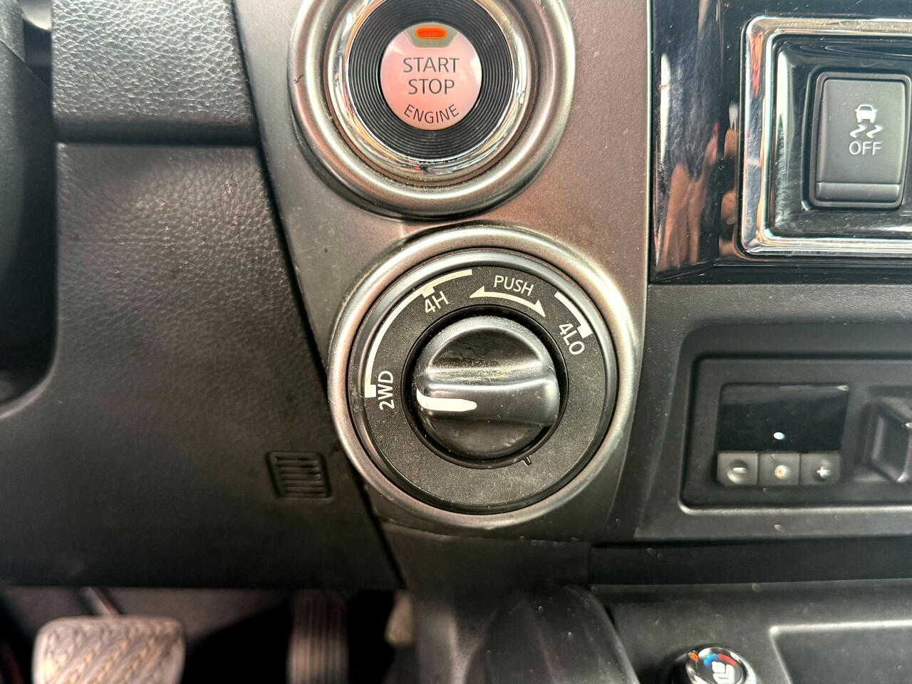 2017 Nissan Titan photo 12