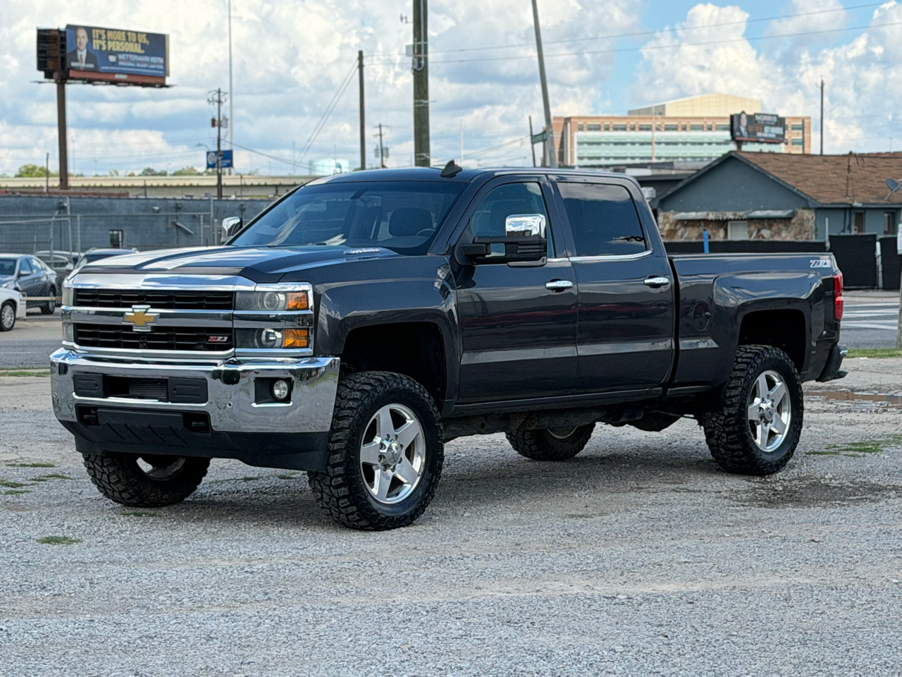 2015 Chevrolet Silverado 2500HD LTZ photo 2