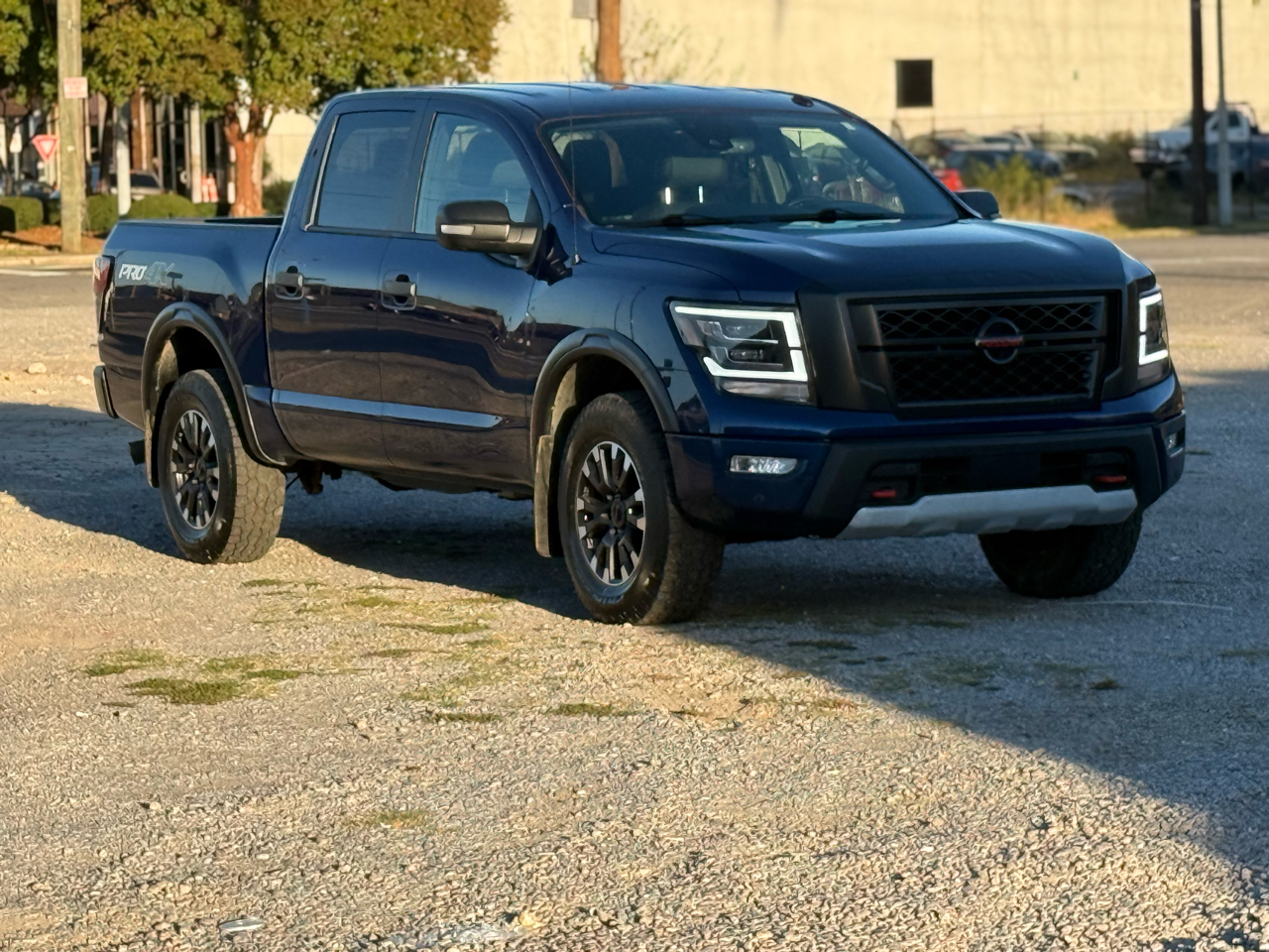 Nissan Titan PRO-4X Crew Cab 4WD 2020 Nissan Titan PRO-4X Crew Cab 4WD 2020