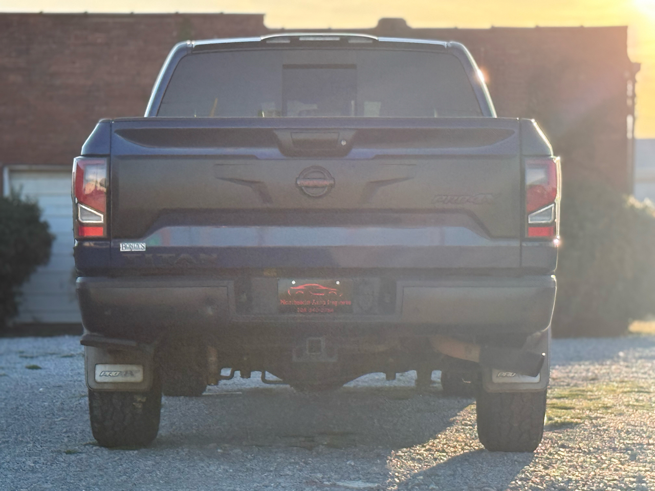 Nissan Titan PRO-4X Crew Cab 4WD 2020 Nissan Titan PRO-4X Crew Cab 4WD 2020