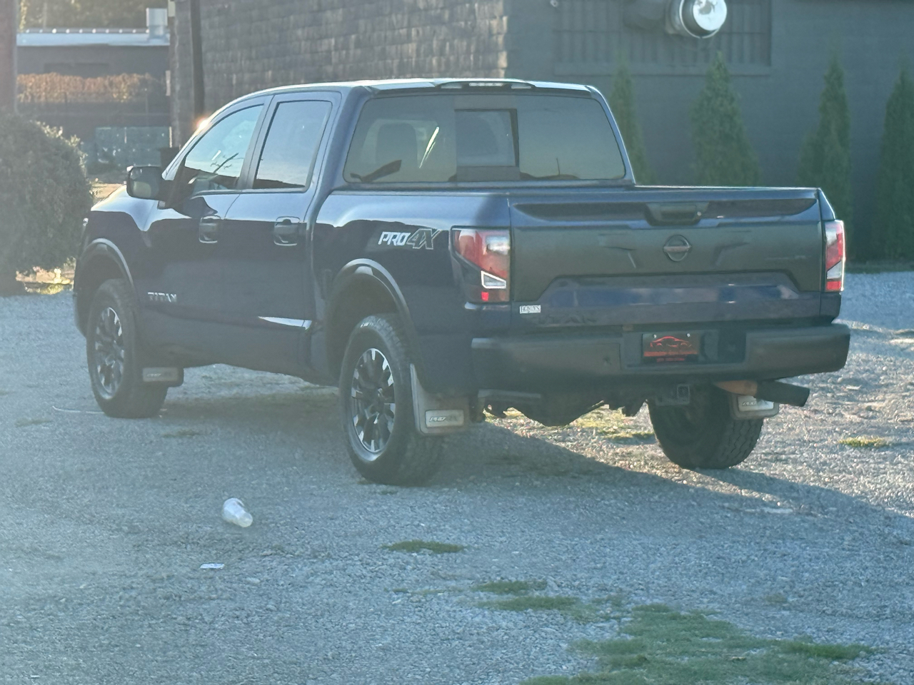 Nissan Titan PRO-4X Crew Cab 4WD 2020 Nissan Titan PRO-4X Crew Cab 4WD 2020