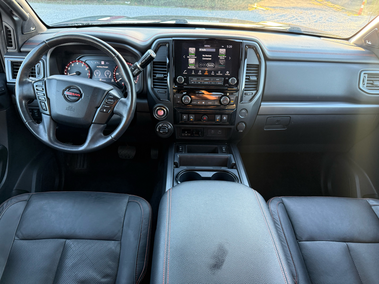 Nissan Titan PRO-4X Crew Cab 4WD 2020 Nissan Titan PRO-4X Crew Cab 4WD 2020