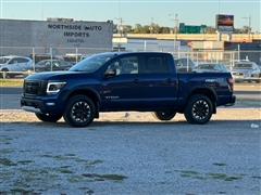 2020 Nissan Titan 