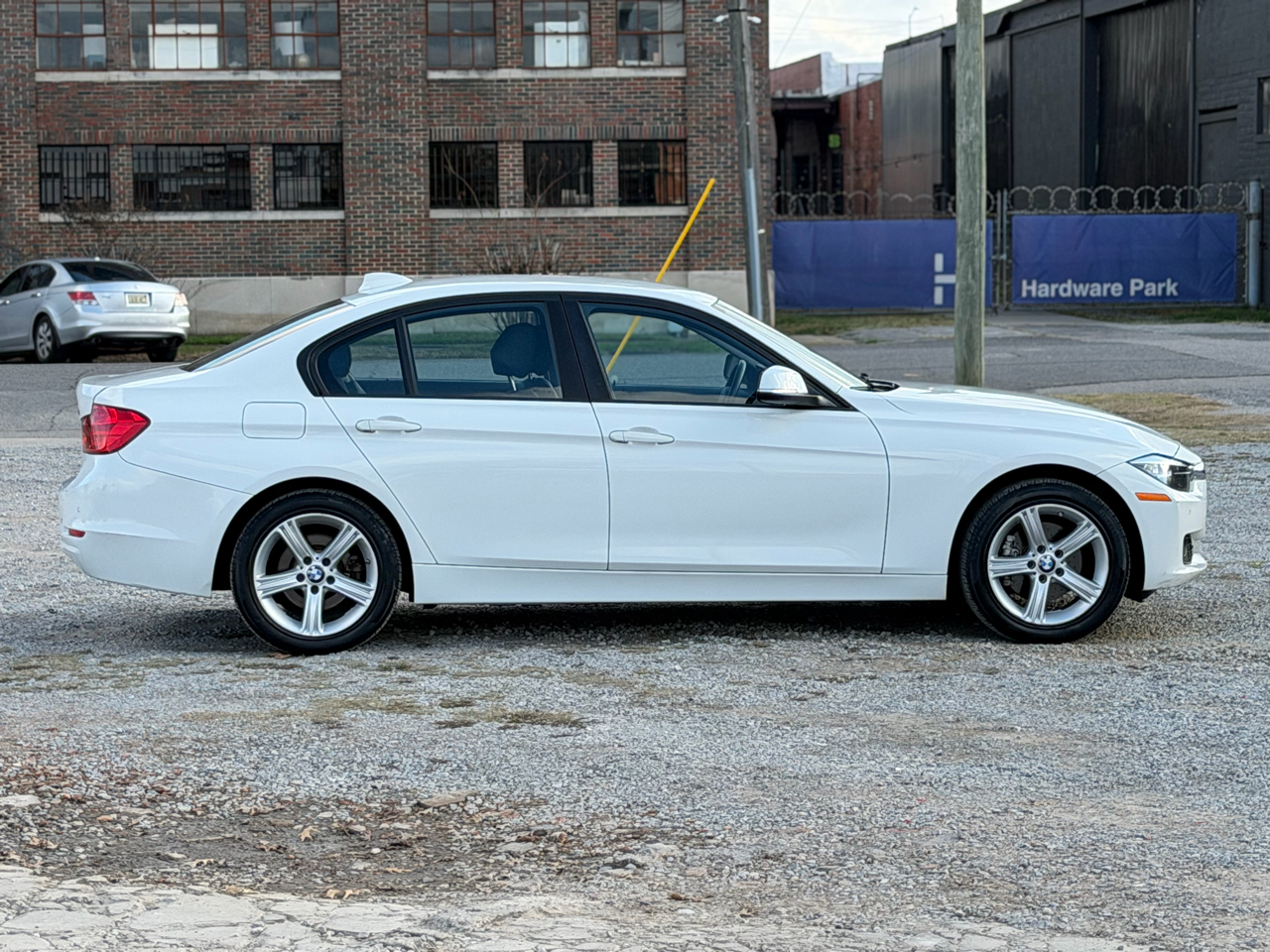BMW 3-Series 320i xDrive 2014