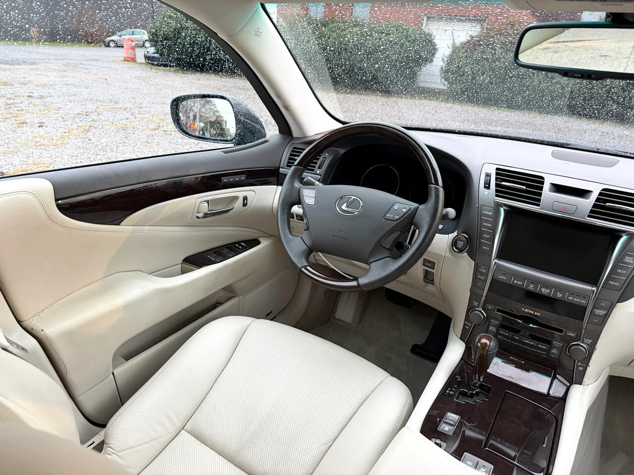 Lexus LS 460 Luxury Sedan 2008