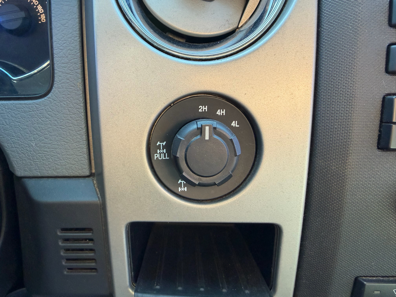 Ford F-150 XLT SuperCrew 6.5-ft. Bed 4WD 2012