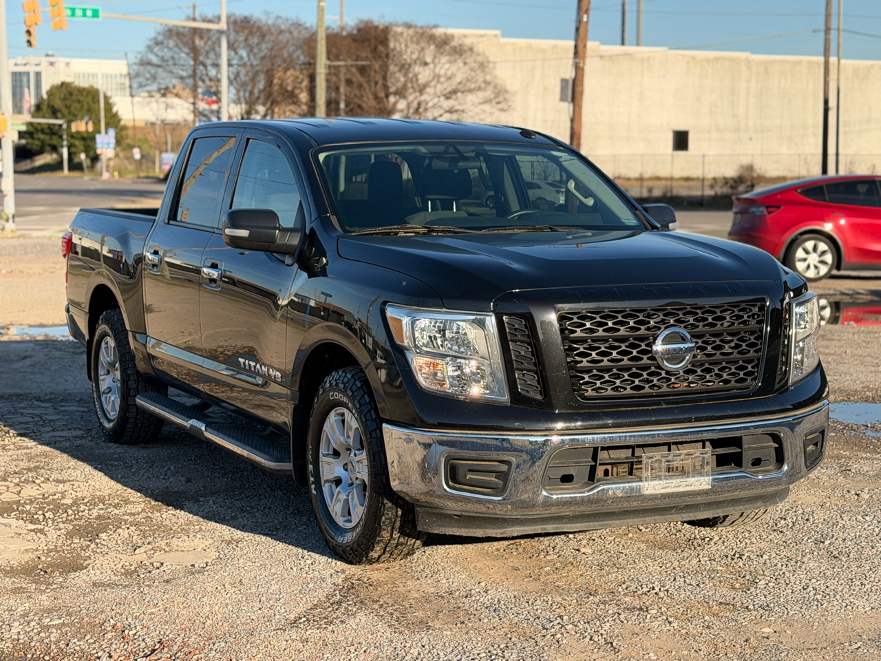 Nissan Titan SV Crew Cab 2WD 2019