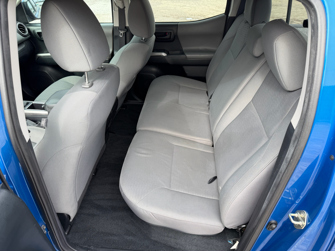 Toyota Tacoma SR5 Dbl Cab 2WD V6 at 2016