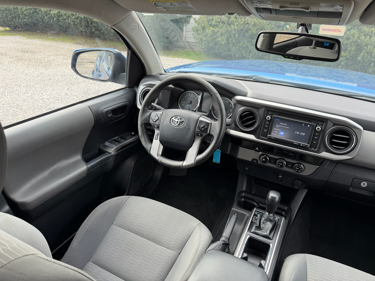 Toyota Tacoma SR5 Dbl Cab 2WD V6 at 2016