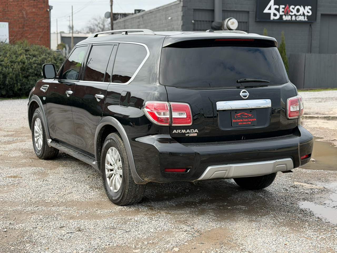 Nissan Armada SV AWD 2017