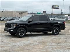 2021 Nissan Titan 