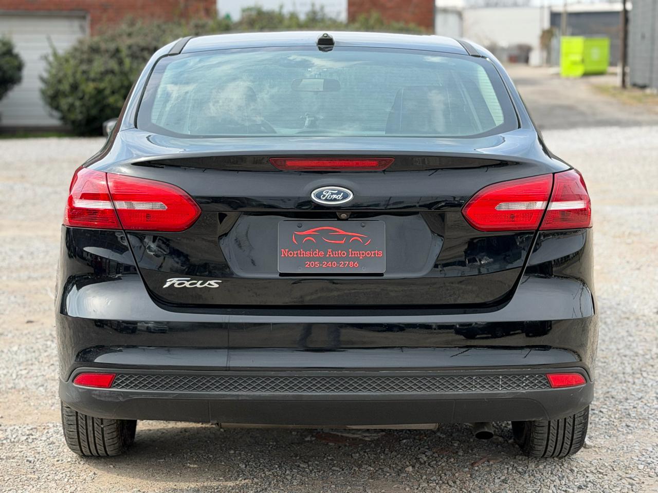 Ford Focus S Sedan 2017