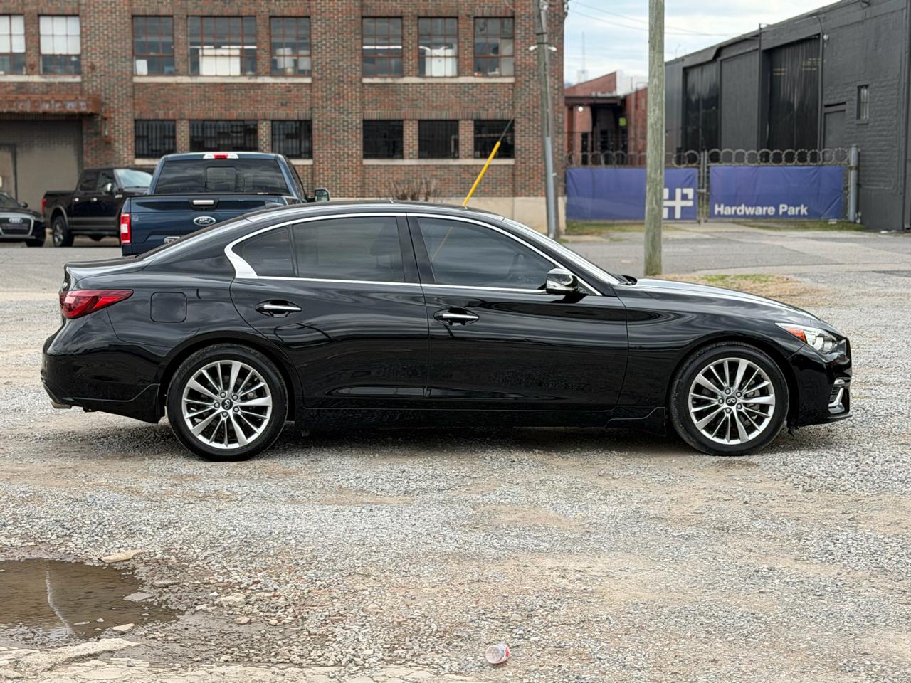 Infiniti Q50 3.0t LUXE 2023