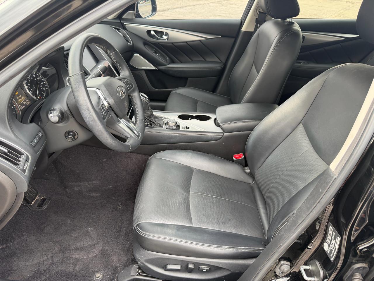 Infiniti Q50 3.0t LUXE 2023