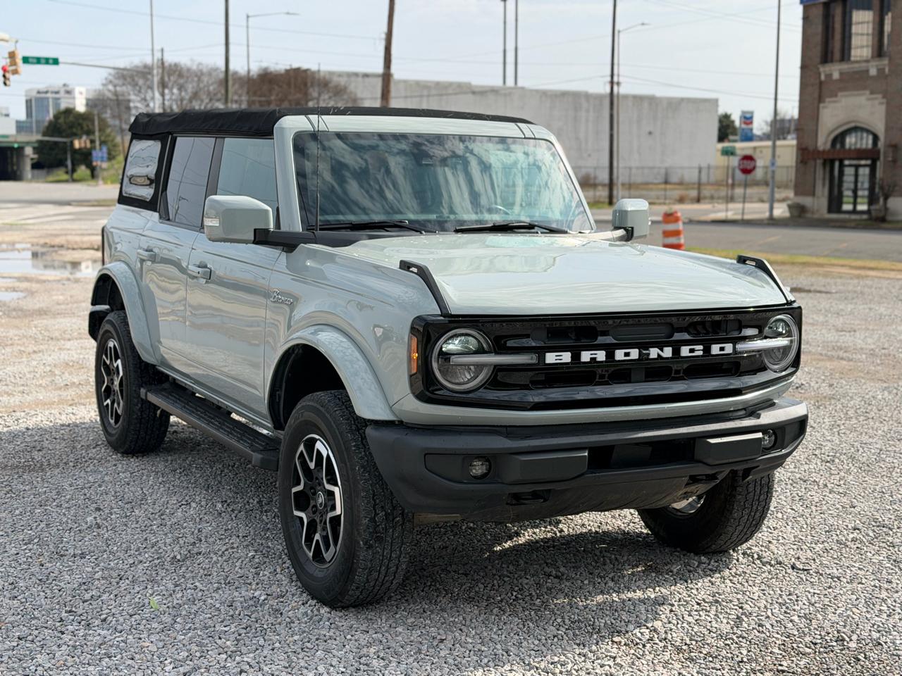Ford Bronco Outer Banks 4-Door 2022