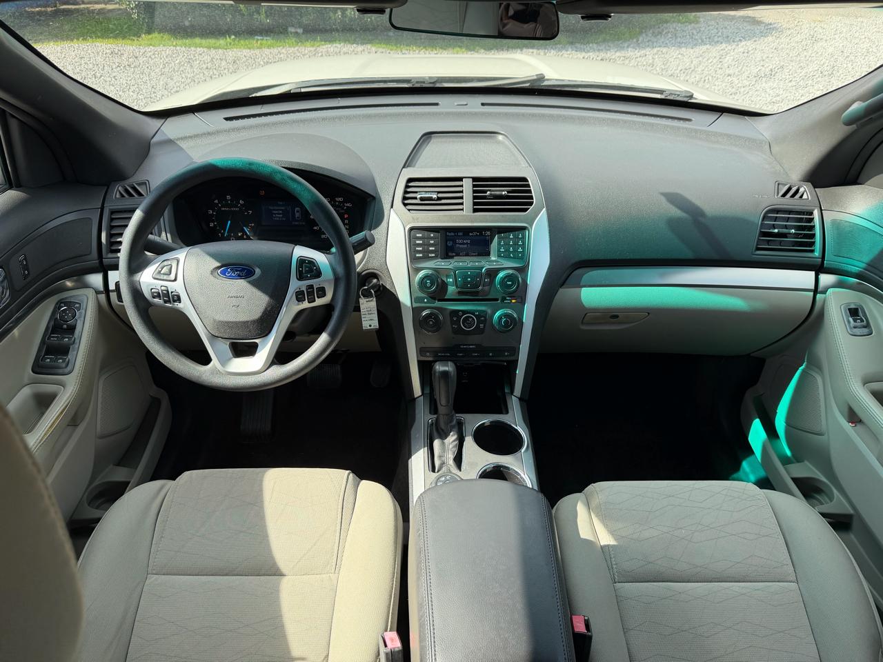 Ford Explorer Base 4WD 2011