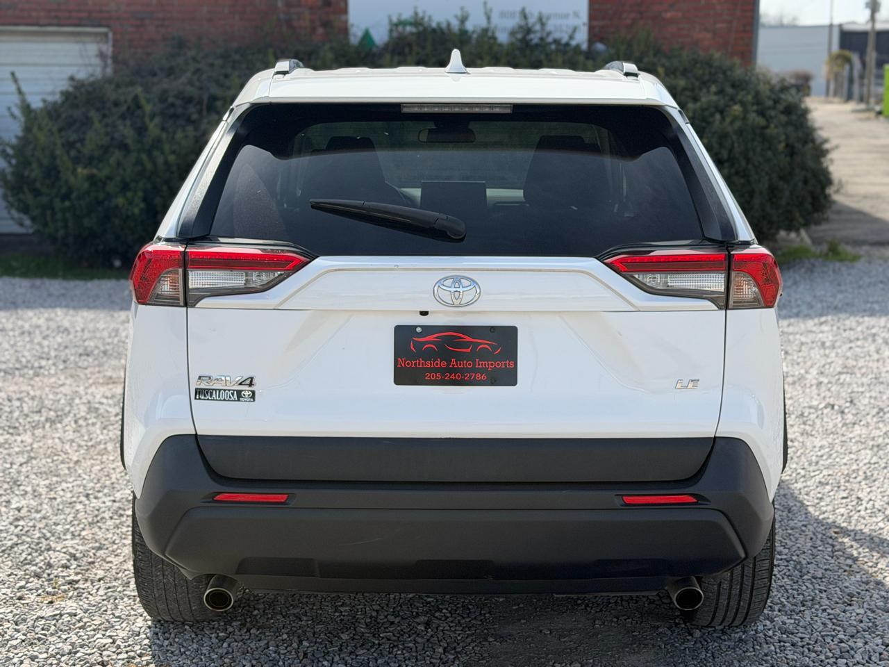 Toyota RAV4 LE 2020