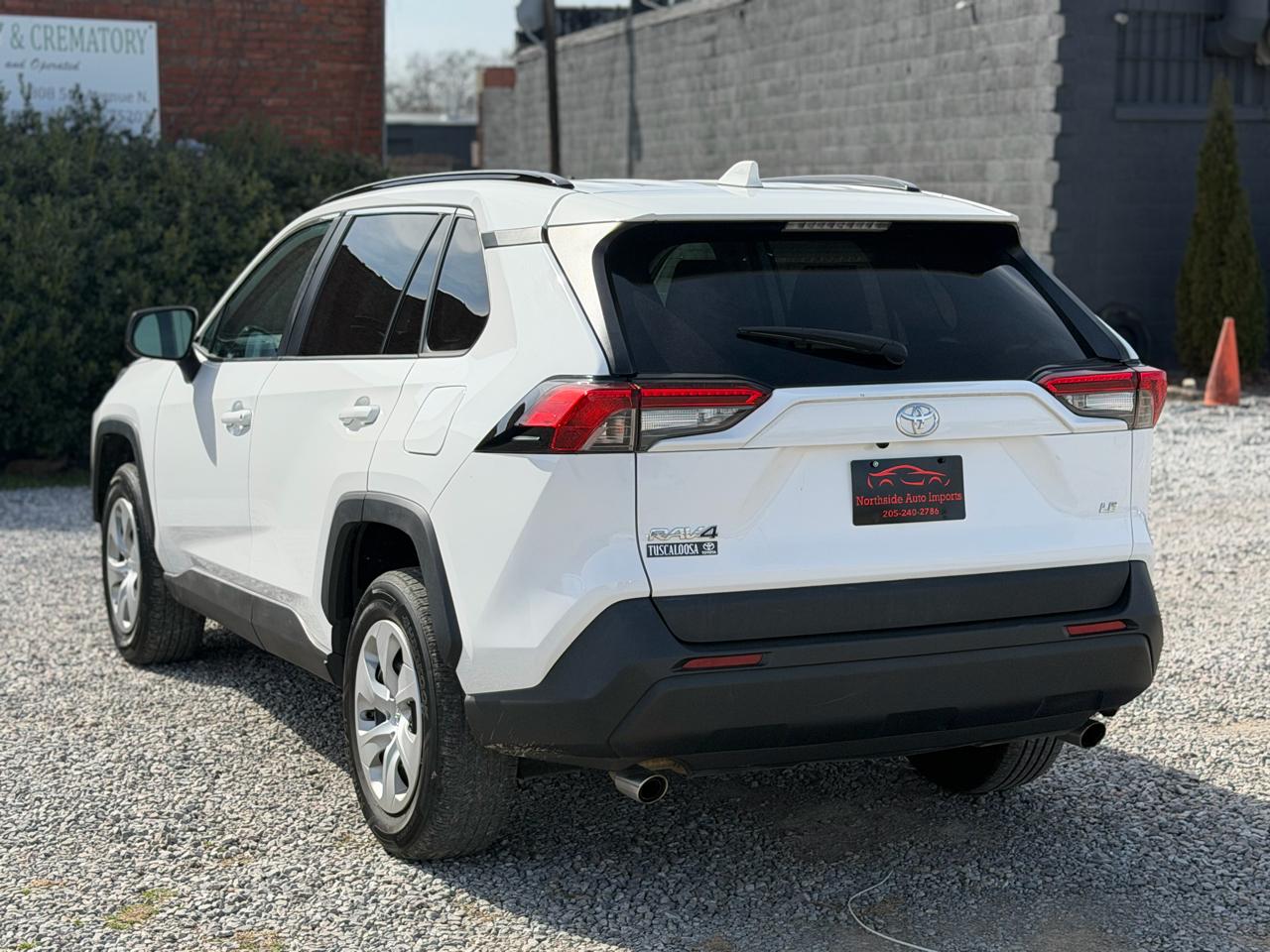 Toyota RAV4 LE 2020