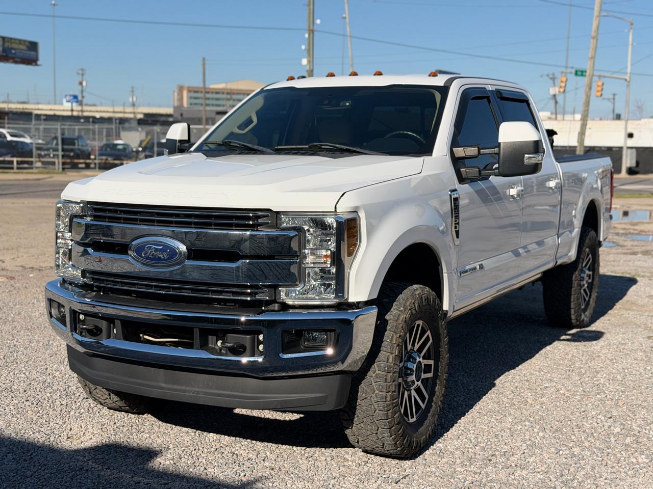 Ford F-250 SD Lariat Crew Cab SWB 4WD 2018