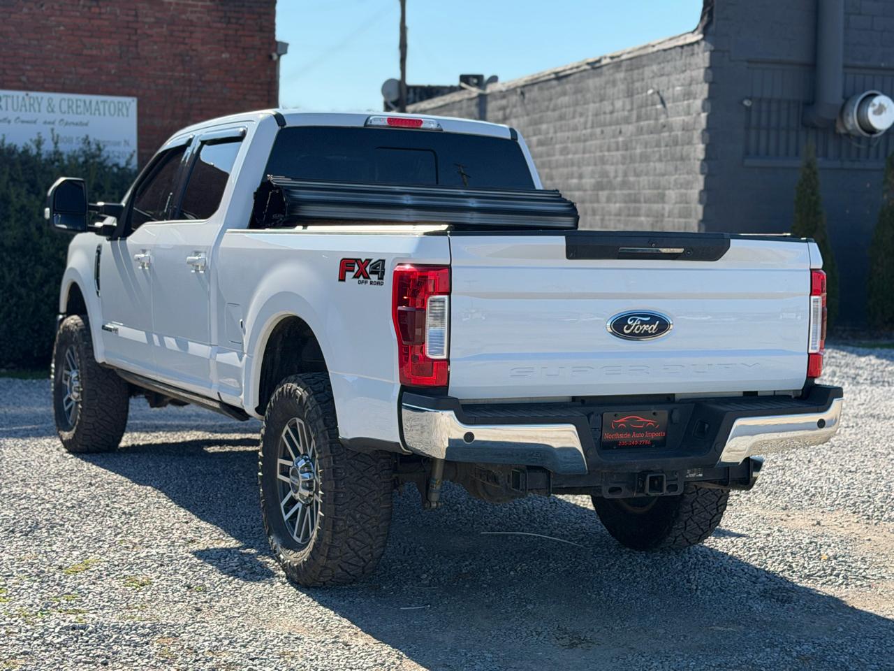 Ford F-250 SD Lariat Crew Cab SWB 4WD 2018