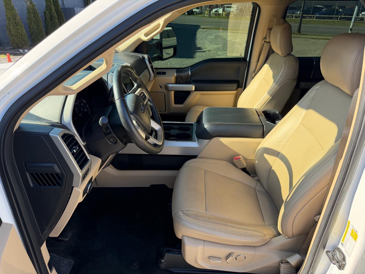 Ford F-250 SD Lariat Crew Cab SWB 4WD 2018