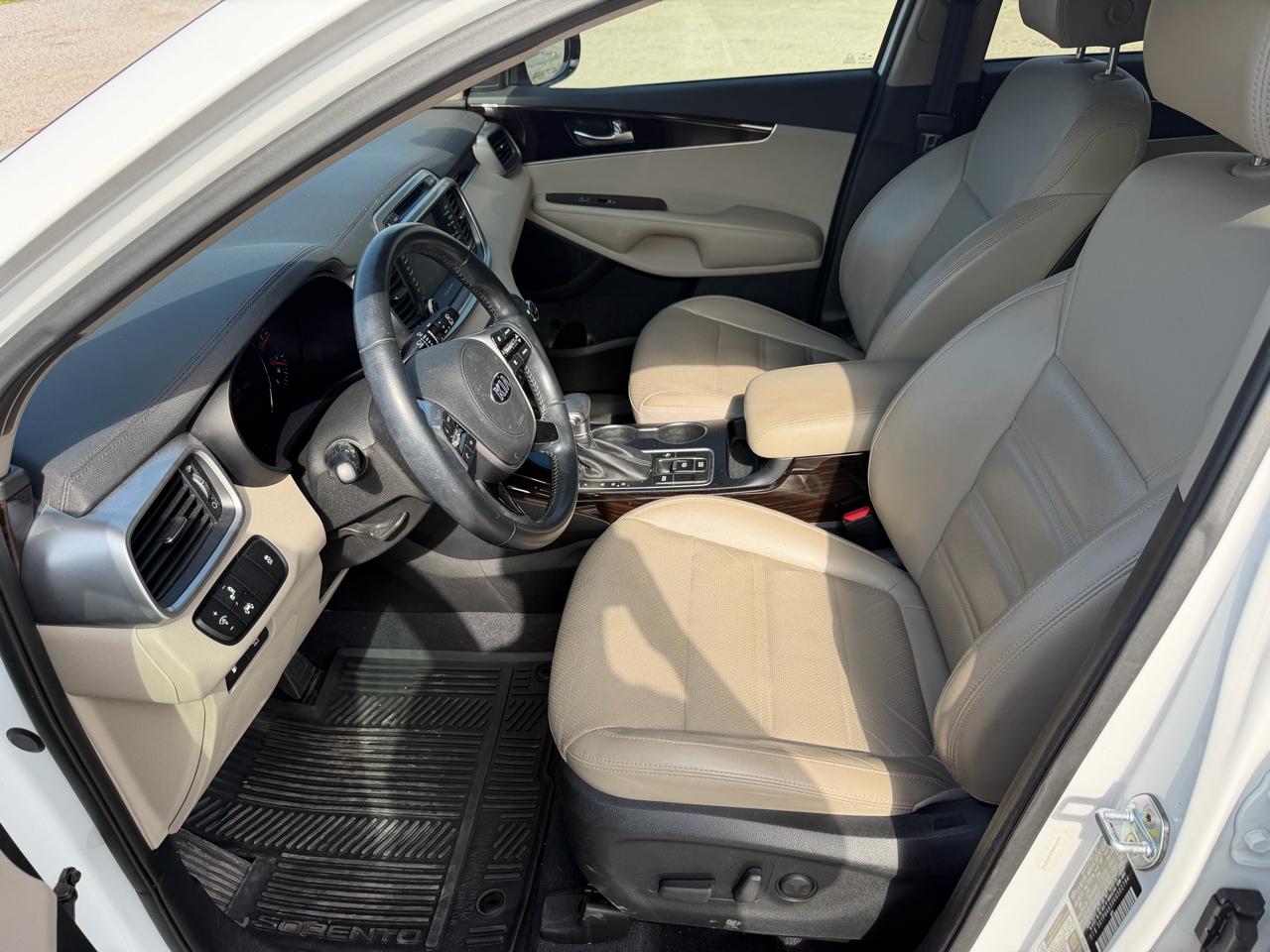 Kia Sorento EX V6 2WD 2019